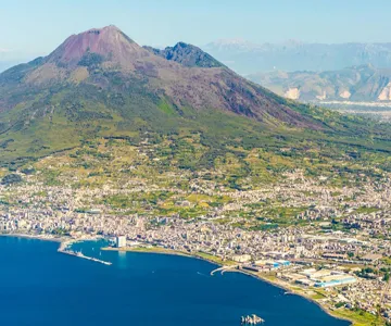 Vesuvius: Rountrip Transport from Pompeii + Skip The Line Entry
